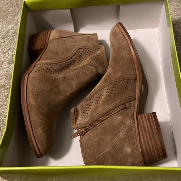 Gianni Bini Ankle Boots - Picture 7 of 7